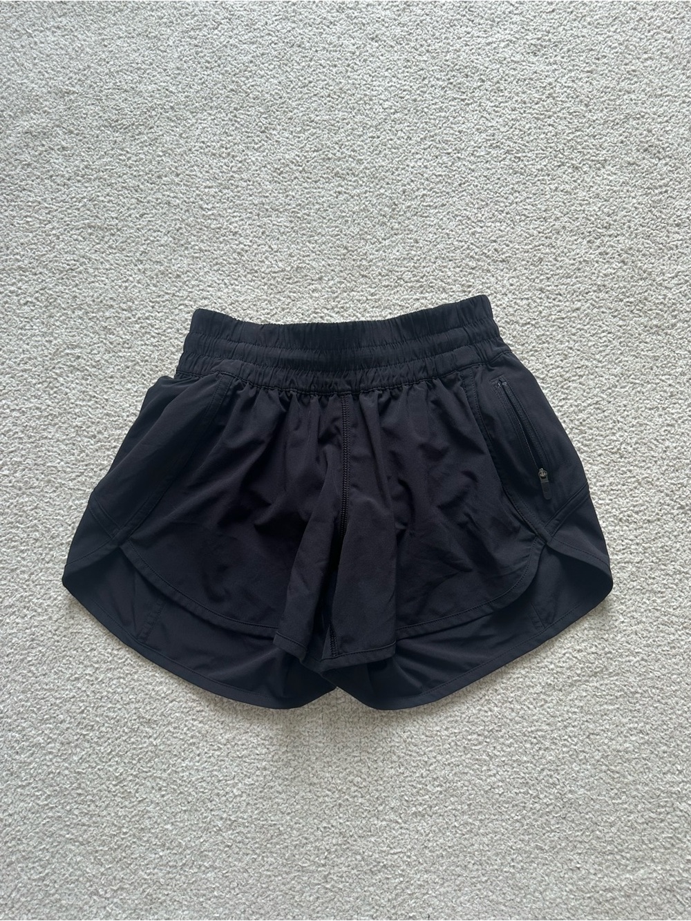 Lululemon Tracker Short V 4"